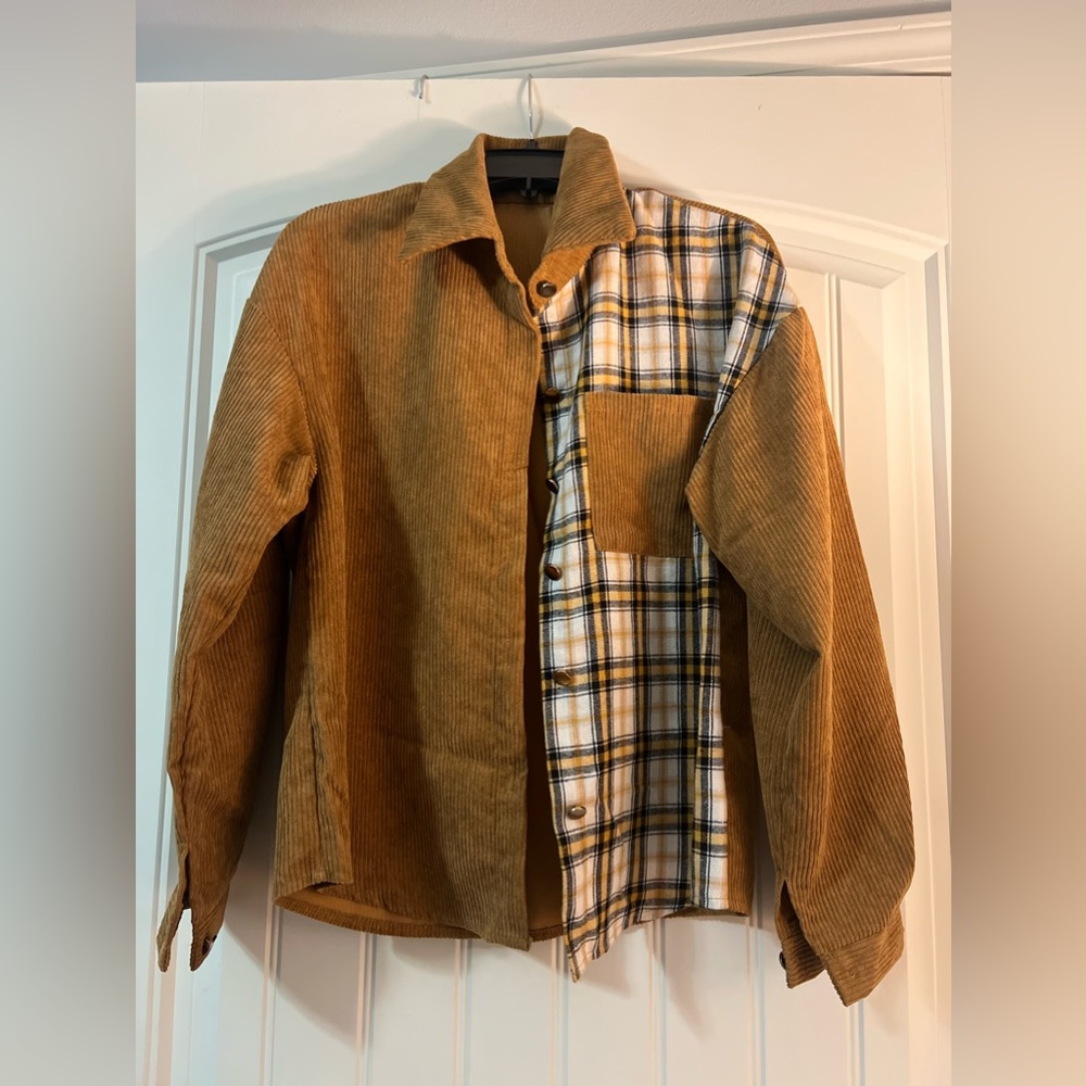 Light Button Down